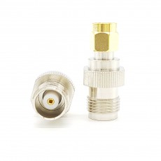 TNC(F) to SMA(M) 50ohm ADAPTOR